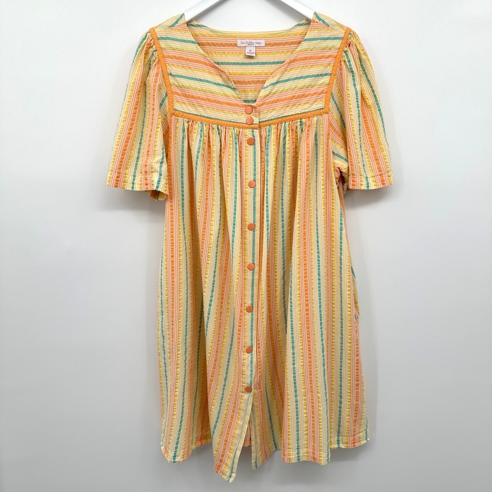 Go Softly Patio House Dress Lounge Size Large Petite Pockets Snap‎ Front Rainbow